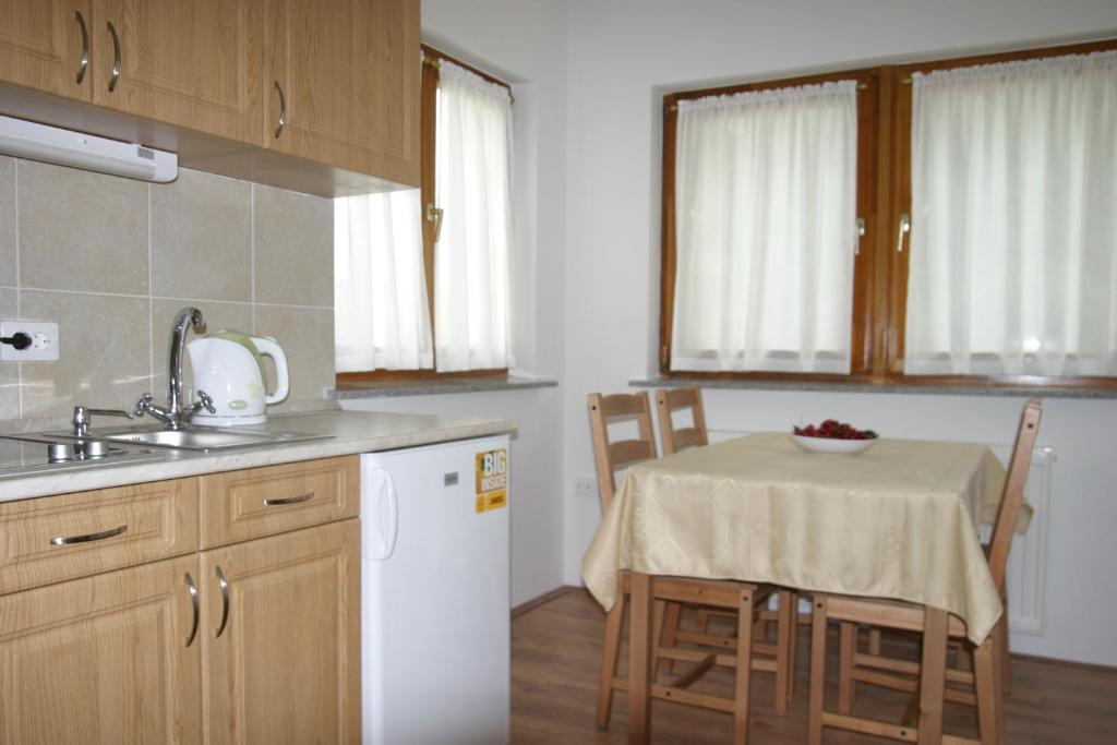 Villa Teleki Стая снимка