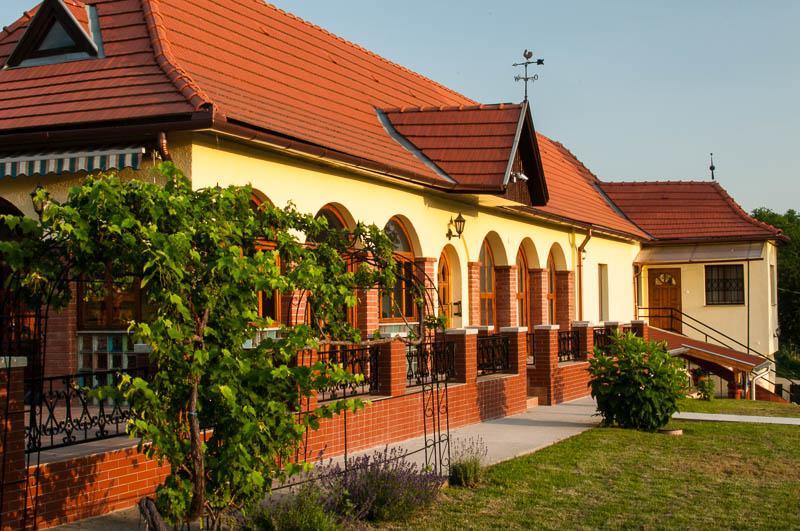 Villa Teleki Екстериор снимка