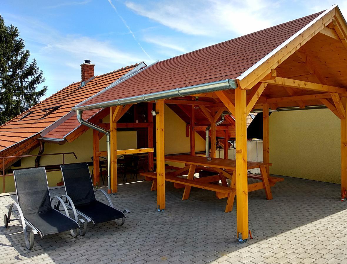 Villa Teleki Екстериор снимка