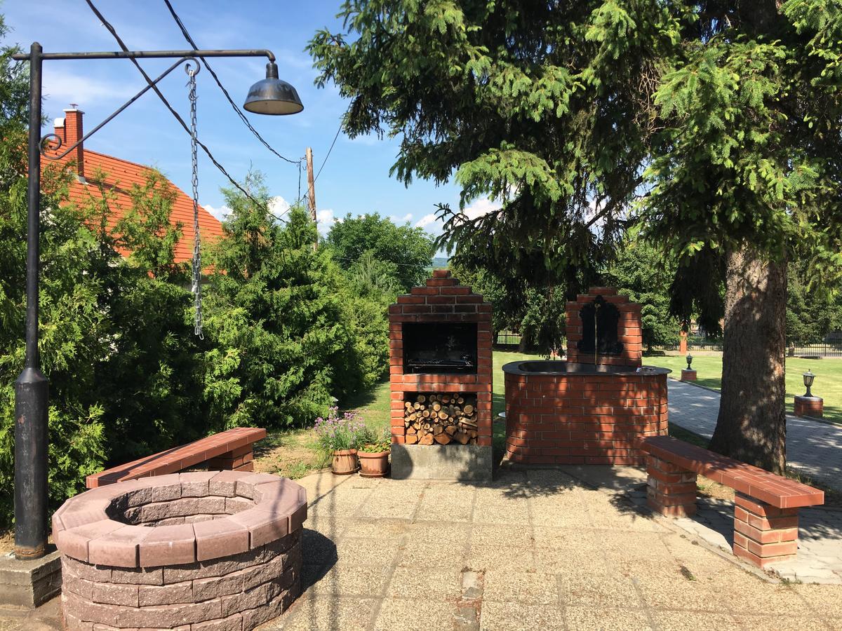 Villa Teleki Екстериор снимка