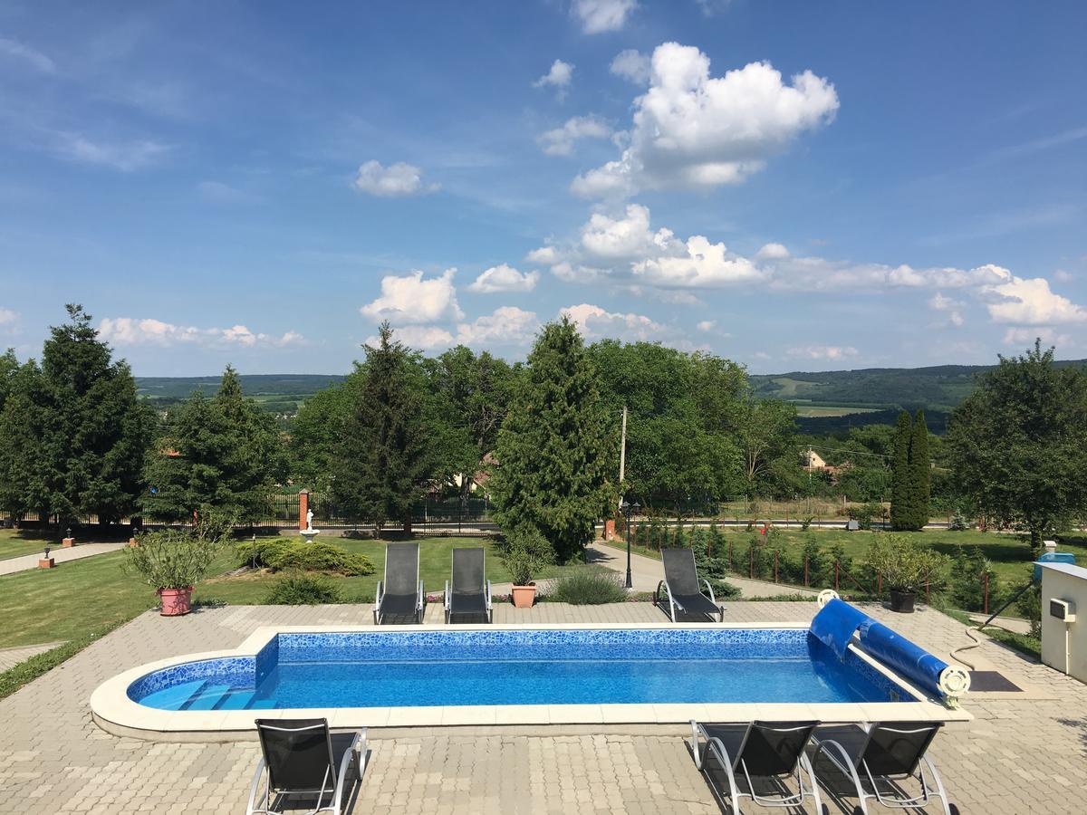 Villa Teleki Екстериор снимка